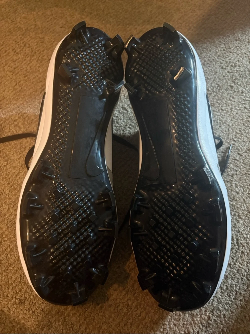 Nike Men’s Cleats - White, Gray, Black